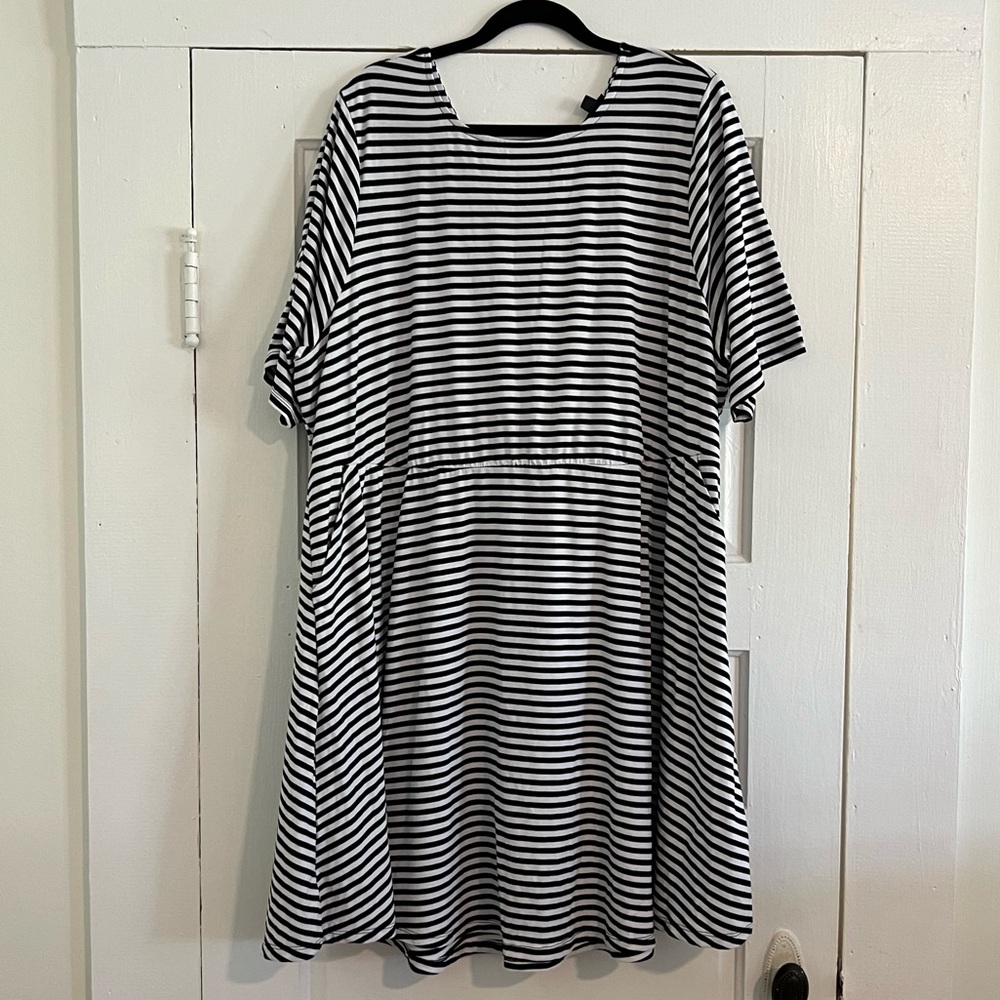 Torrid striped twist back dress